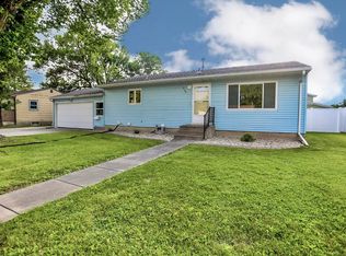705 N High St, Aberdeen, SD 57401