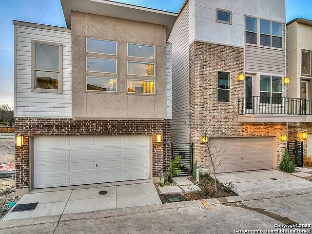3831 Harry Wurzbach Rd #6 — Photo 1