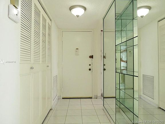4th image of 1200 NE Miami Gardens Dr APT 906W