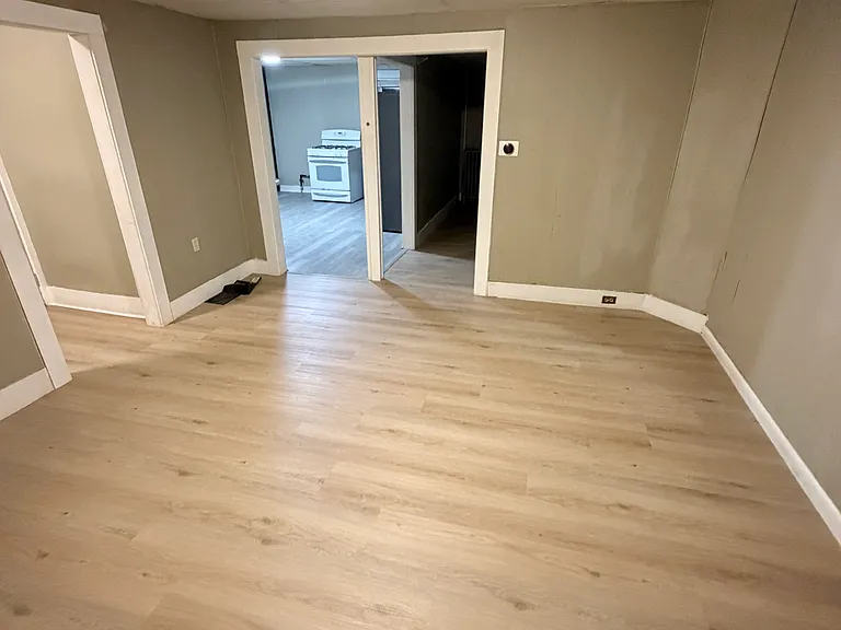 46 Slater St — Photo 5