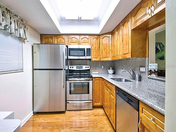 3rd image of 1020 De Leon Dr #310