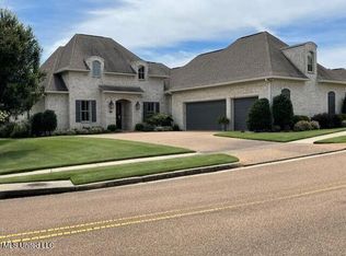 215 Greenbriar Loop, Oxford, MS 38655