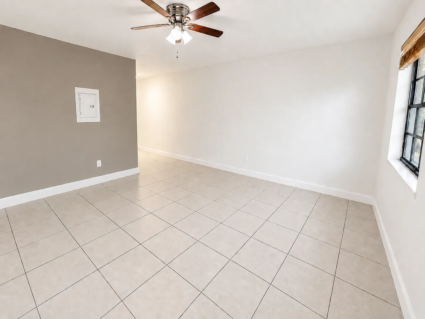 2 bed, 1135 sqft, $2,500 — Photo 2