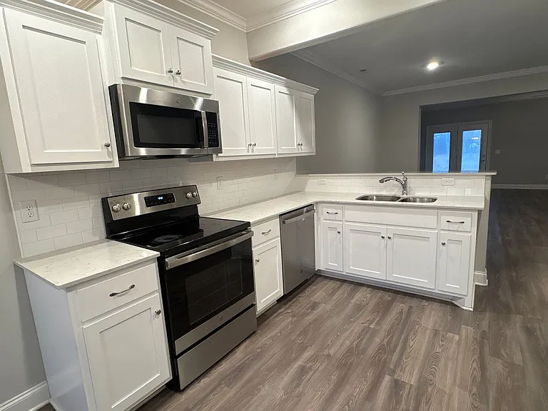 94 Creekwood Ln — Photo 9