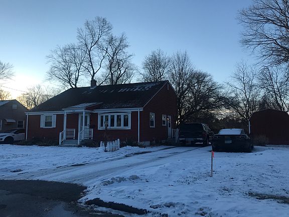 2nd image of 80 Branch Dr
