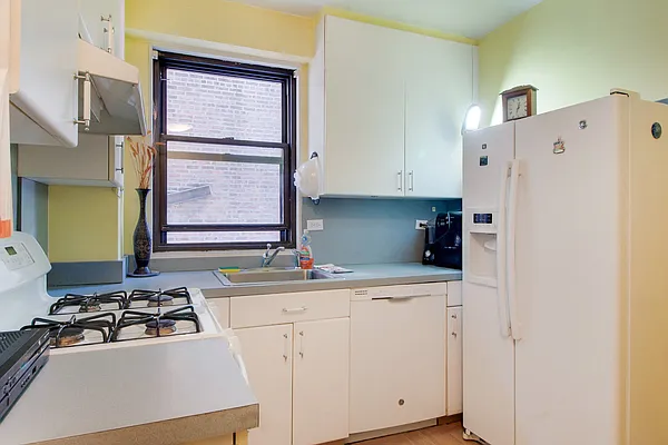 Sold by Keller Williams NYC | media 5