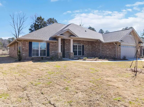 403 Harless Ln, Alabaster, AL 35007