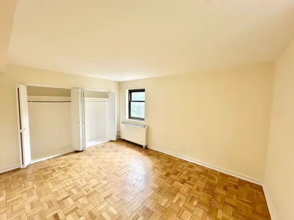 21-15 34th Avenue image 14 of 21