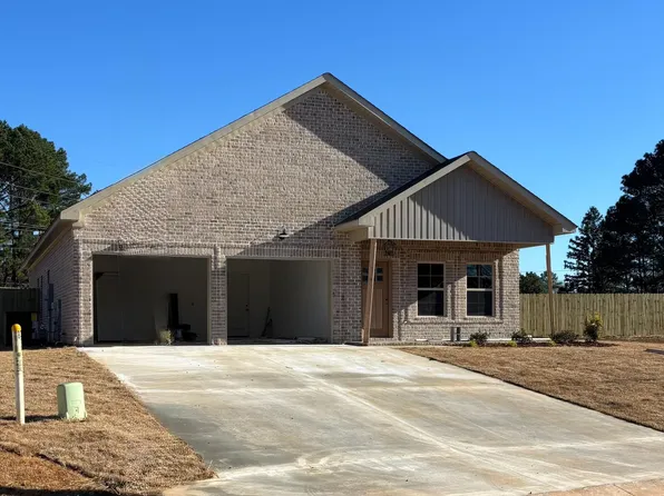 158 Sugar Maple Dr, Florence, AL 35633