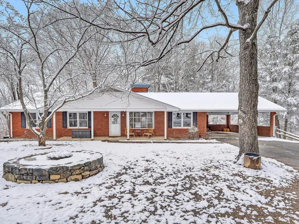 5633 Ferguson Dr SE, Roanoke, VA 24014