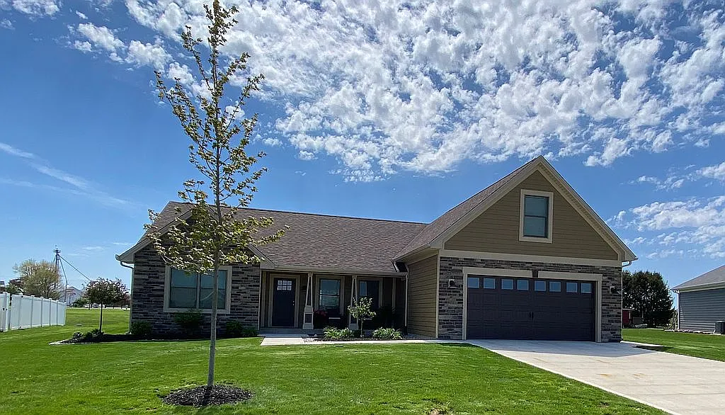 10 Wheatland Dr photo 1