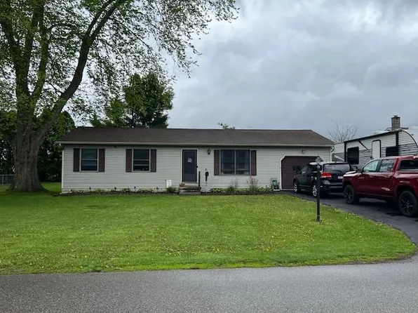 40 Holiday Hl, Lexington, OH 44904