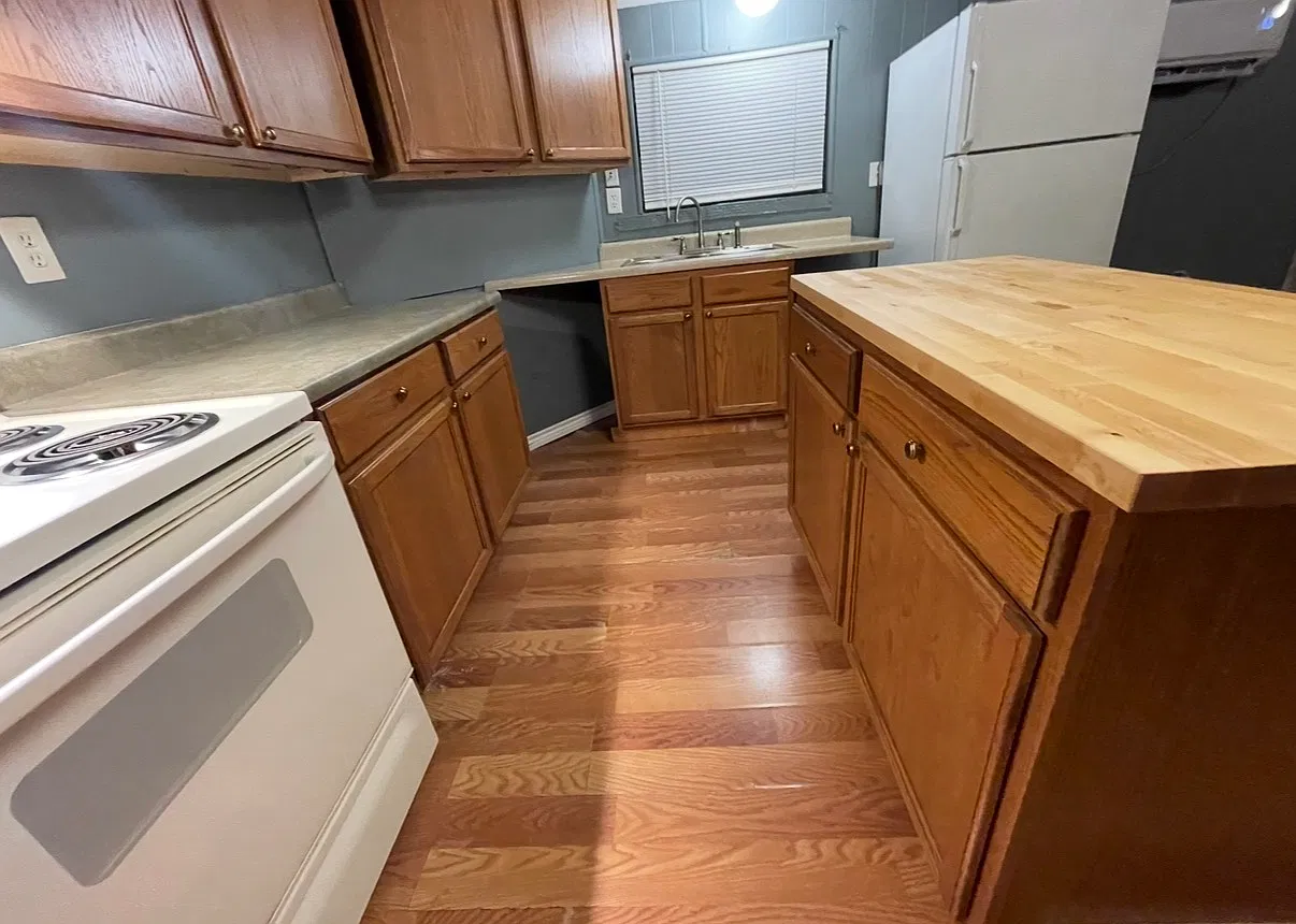 2 bed, $1,150 — Photo 3