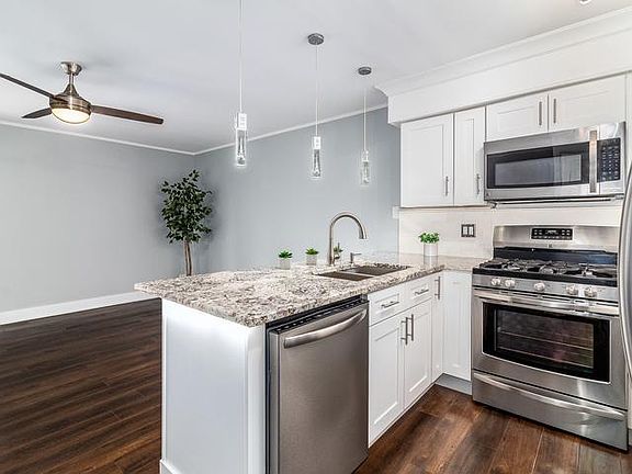 5th image of 514 Nicole Dr APT C