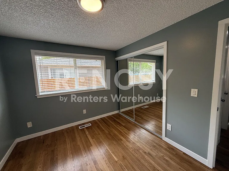 13412 Occidental Ave S — Photo 15