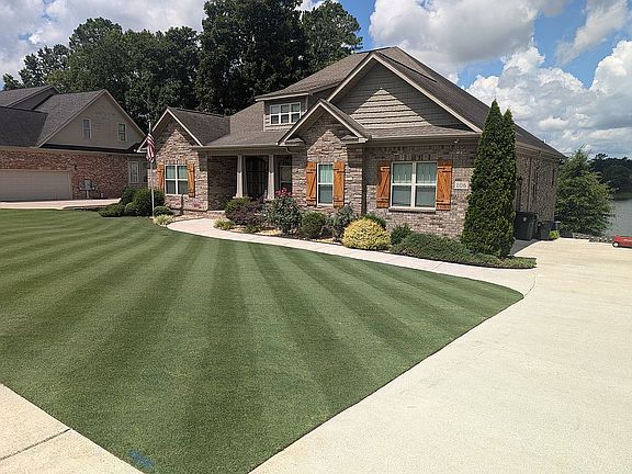 2nd image of 106 Riverway Ln