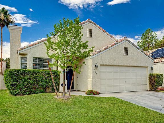 3rd image of 7709 Beach Falls Ct
