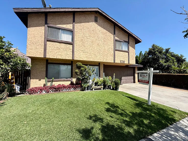 M 1st — Photo 16