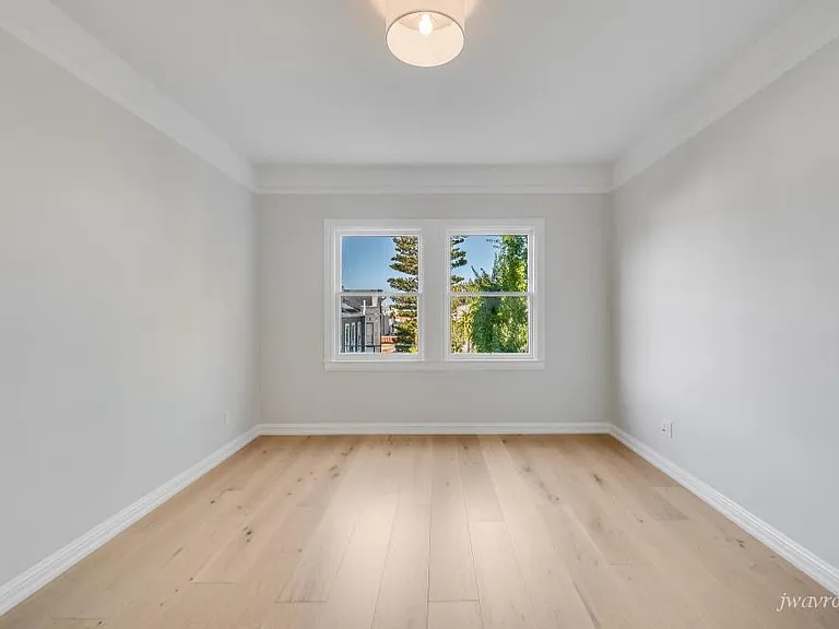 30 Liberty St #6 — Photo 12