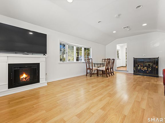 4th image of 1215 Westover Road