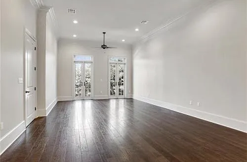 2802 Magazine St #303 — Photo 10