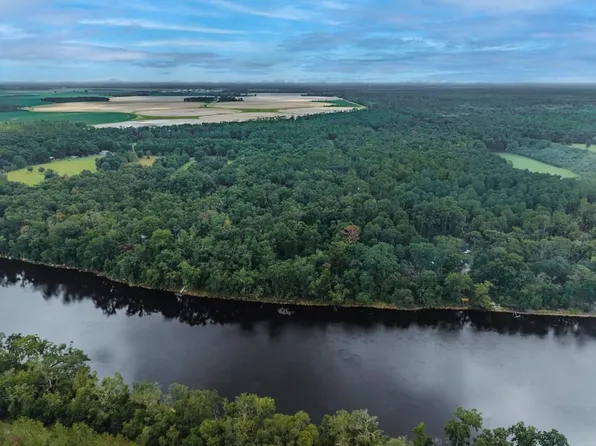  204th Pl, O'Brien, FL 32071