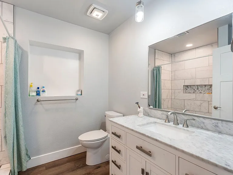 907 Garrison Ave — Photo 10