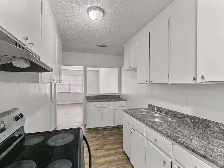 1360 N Range St #2 — Photo 3