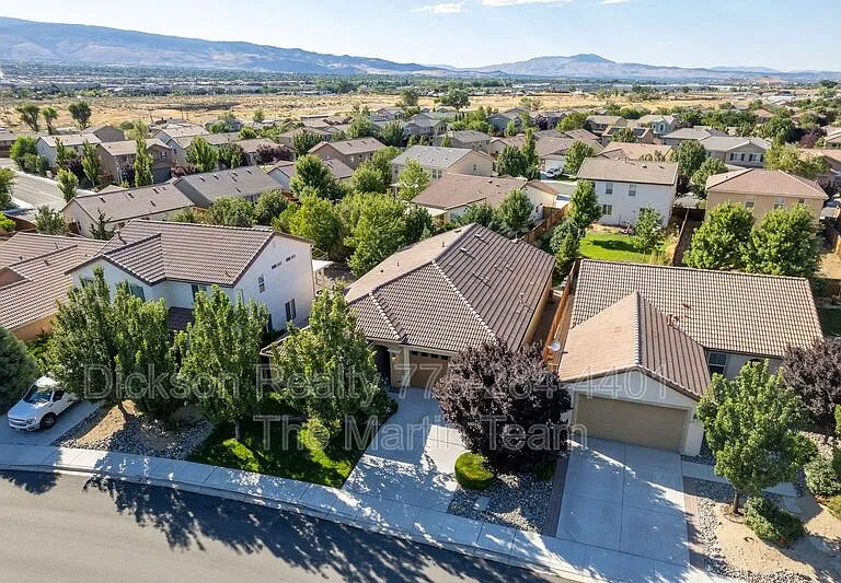 11715 Cervino Dr — Photo 2