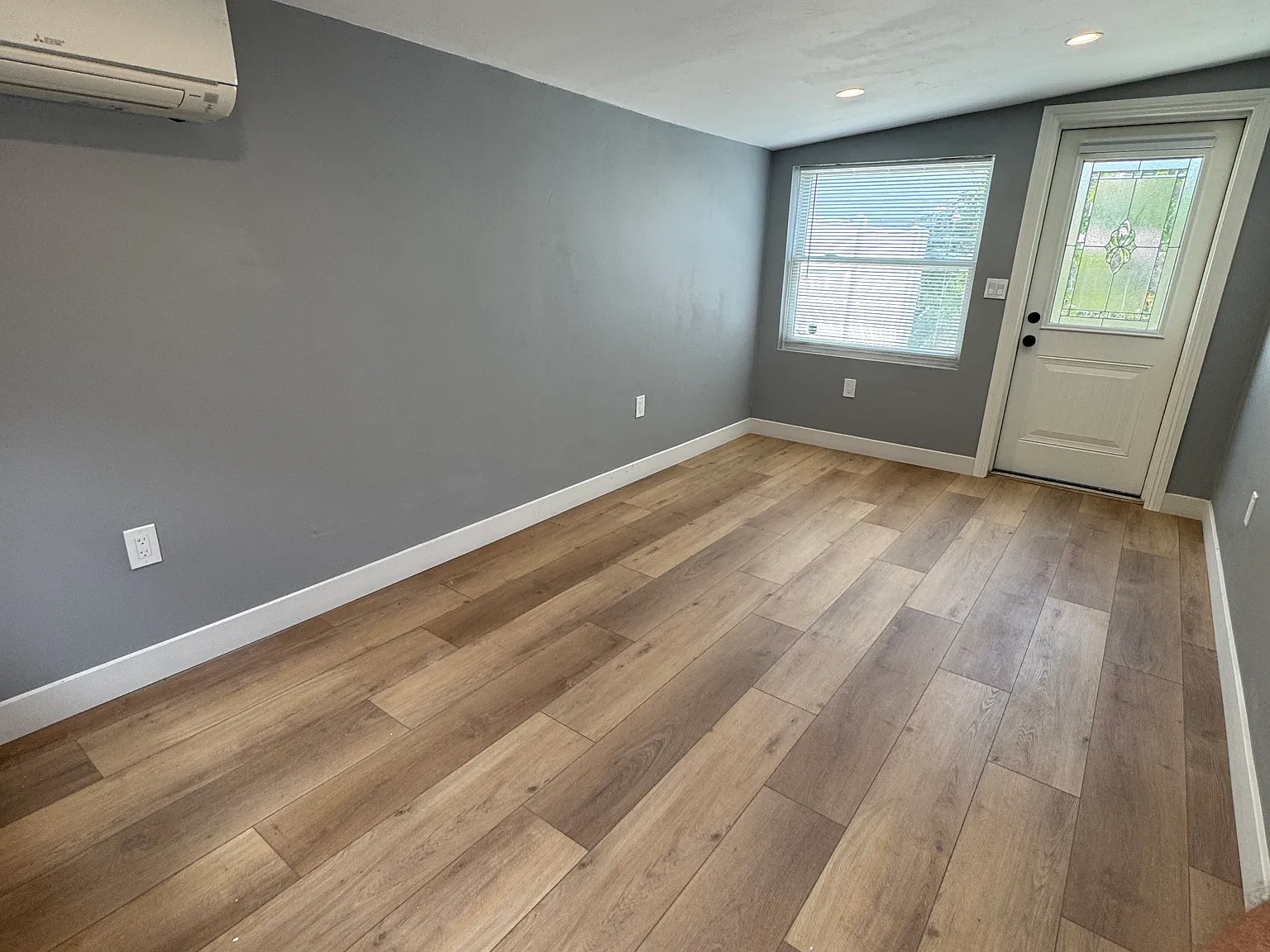 2 bed, 595 sqft, $2,475 — Photo 4