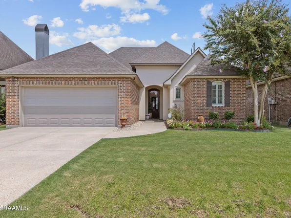 304 Overbrook Dr, Broussard, LA 70518