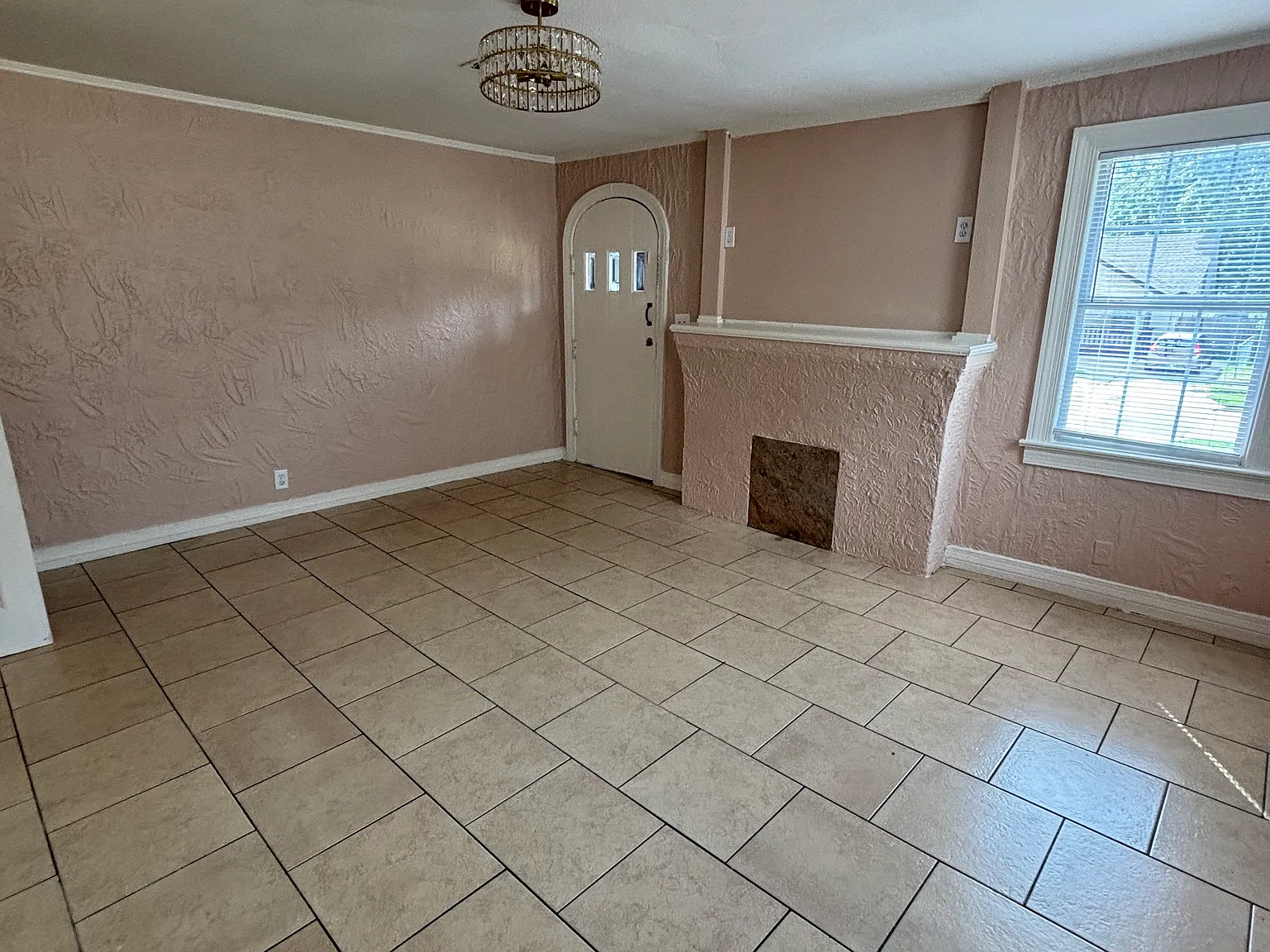 1 bed, 800 sqft, $945 — Photo 4