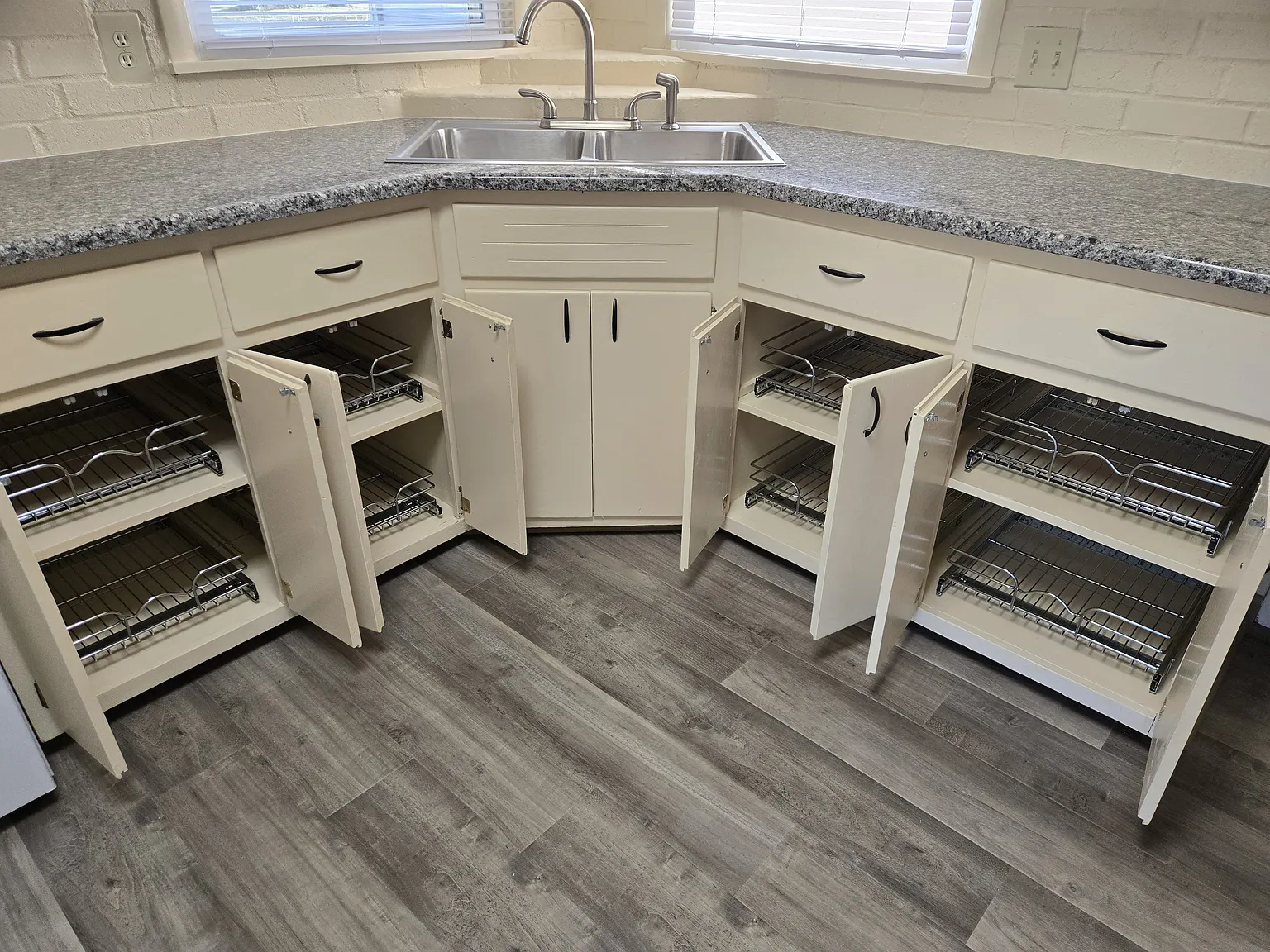 2 bed, 768 sqft, $1,000 — Photo 4