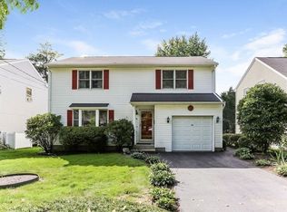 96 Wheeler Ave, Springfield, MA 01118