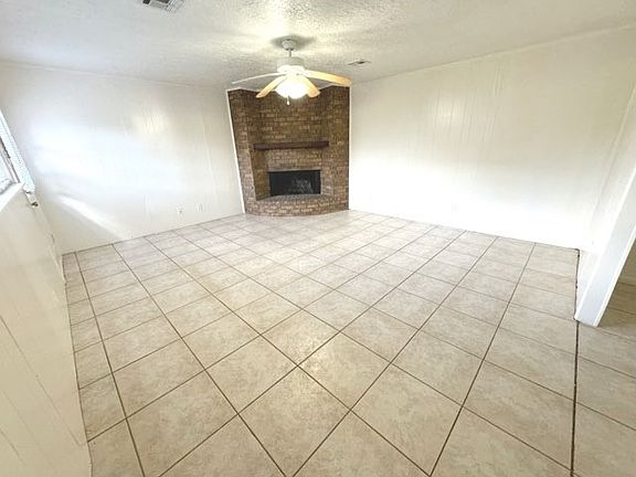 5th image of 5090 Moonmist Dr