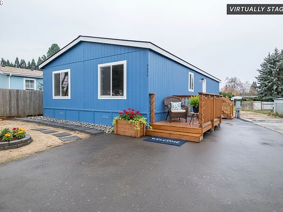 2nd image of 3253 Comber Ct NE
