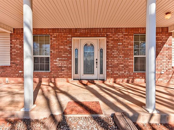 3rd image of 341530 E 1000th Rd