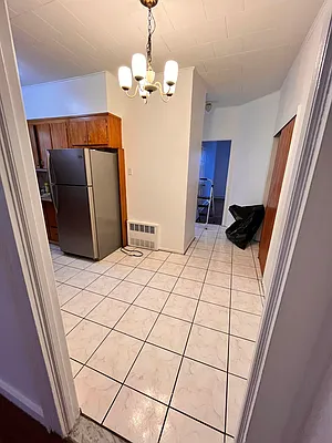 Rented by Space Real Estate | media 18