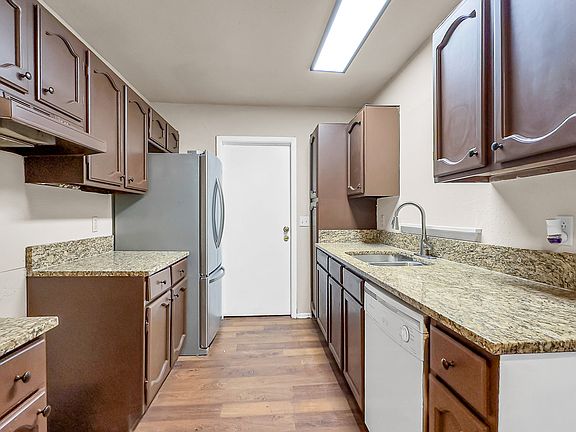 4th image of 1219 BOLING BROOK ST