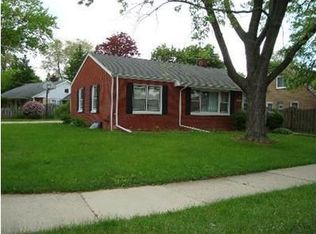 730 Golf Rd, Waukegan, IL 60087