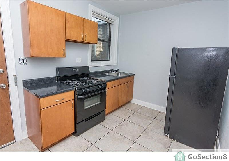 1st image of 7919 S Eberhart Ave