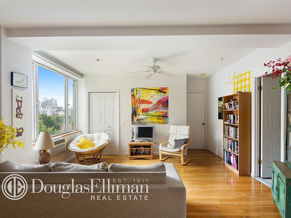 1st image of 754 E 6th St APT 6A