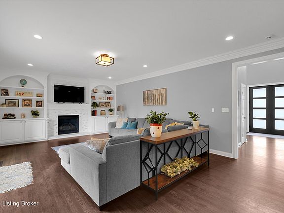 3rd image of 3218 Crosshill Ct