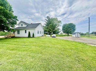 5435 Byron Rd, Howell, MI 48855