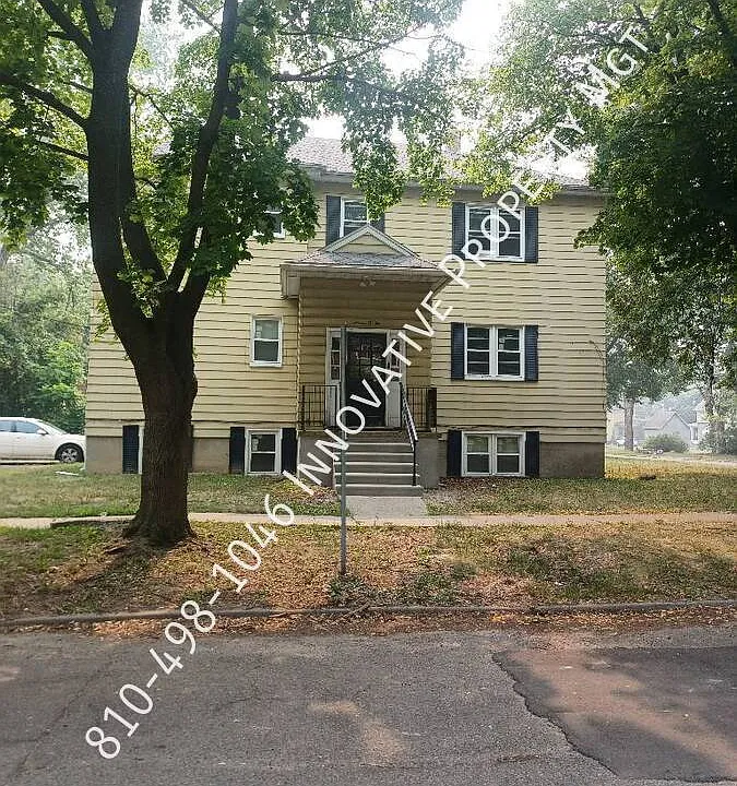 702 Thomson St #5