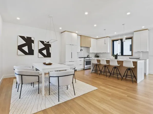 30 Robbins St #1, Waltham, MA 02453