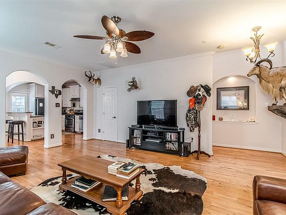 5th image of 1524 W 22nd St #A