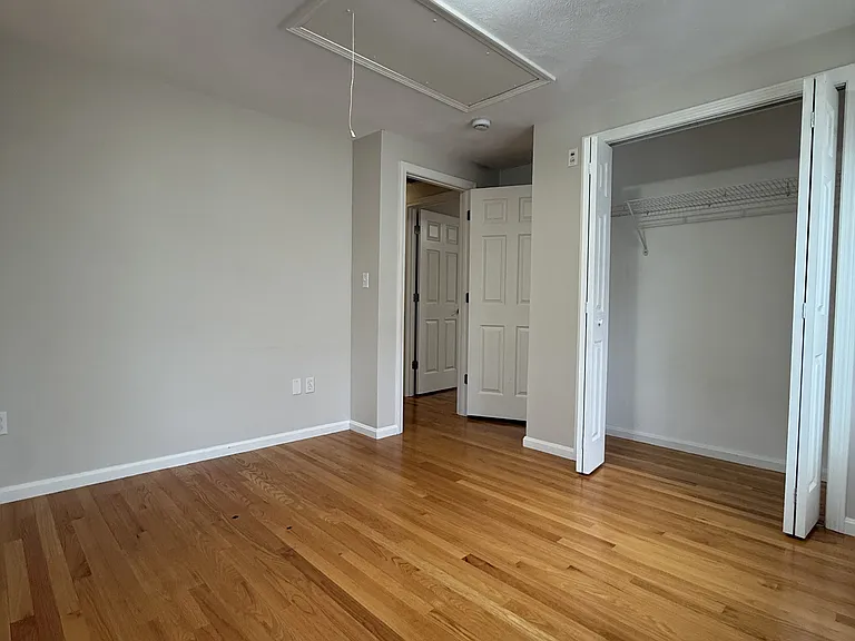 5 Kensington Park — Photo 16