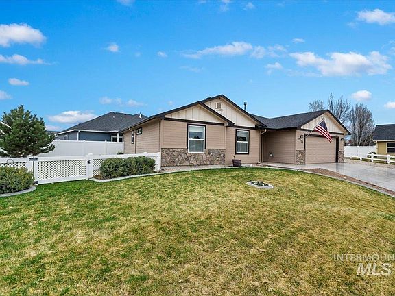 2nd image of 2570 Driftwood Pl
