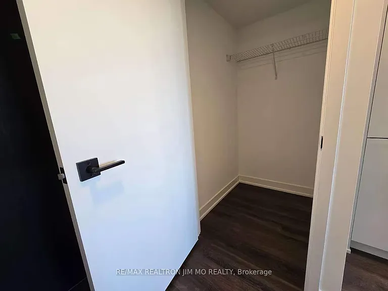 609 Sherbourne St #1109 — Photo 8